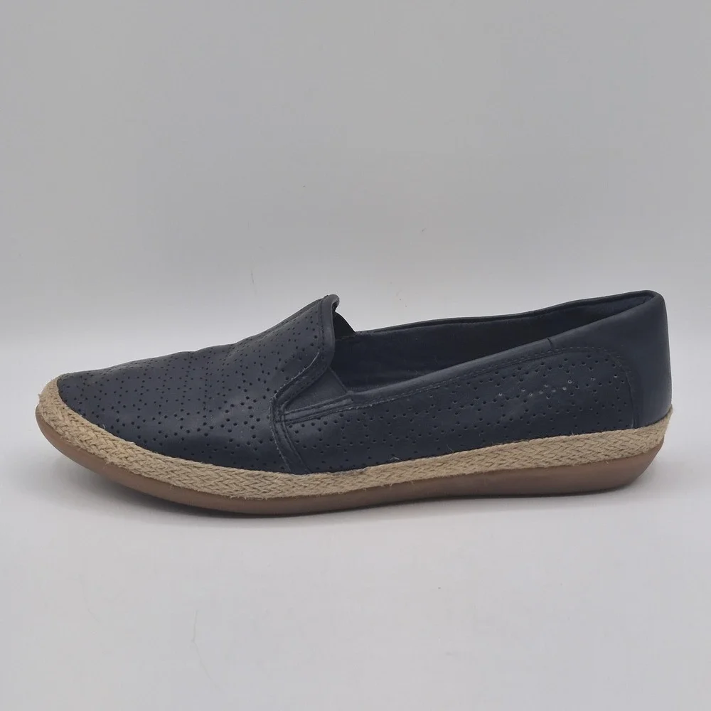 Clarks Collection Shoes Womens Size 8.5 Navy Perforated Espadrille Slip On‎ Flat